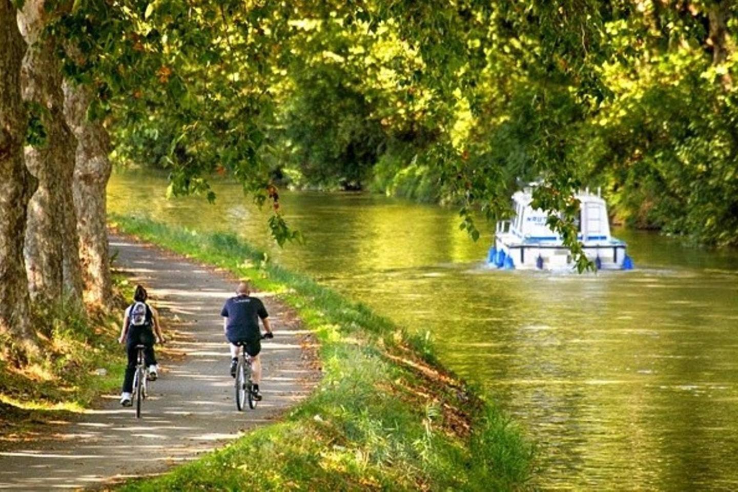LE PRIEURE - STUDIOS jusqu'à 4 personnes Villeneuve-les-Beziers Exterior foto